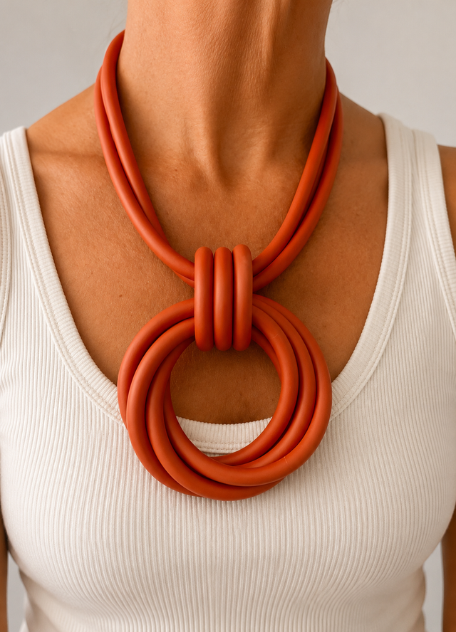 Collar Colgante caucho