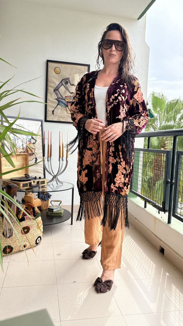 Kimono 3/4 de Terciopelo Floral Vino