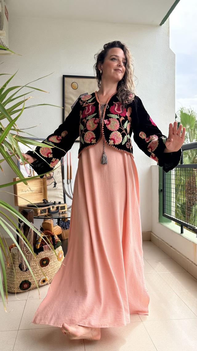 Chaquetilla de Terciopelo Bordada Floral