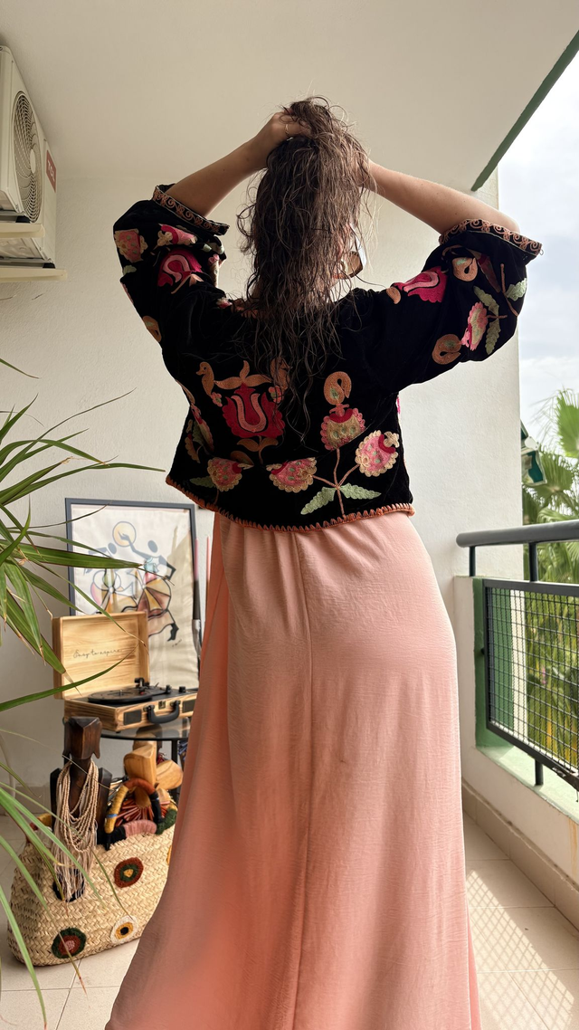 Chaquetilla de Terciopelo Bordada Floral