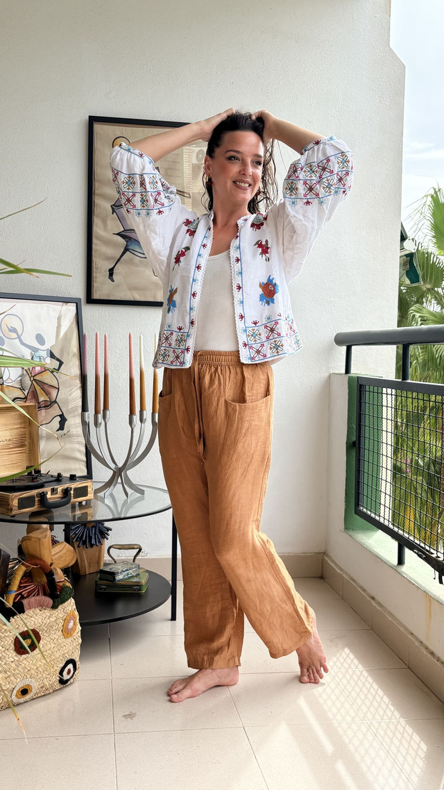 Chaqueta Bordada Punto de Cruz Blanca
