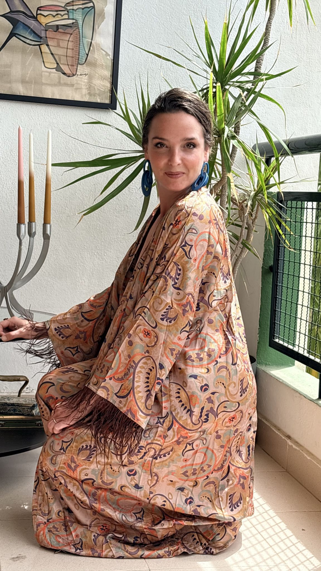 Conjunto Kimono Oriental con Plumas
