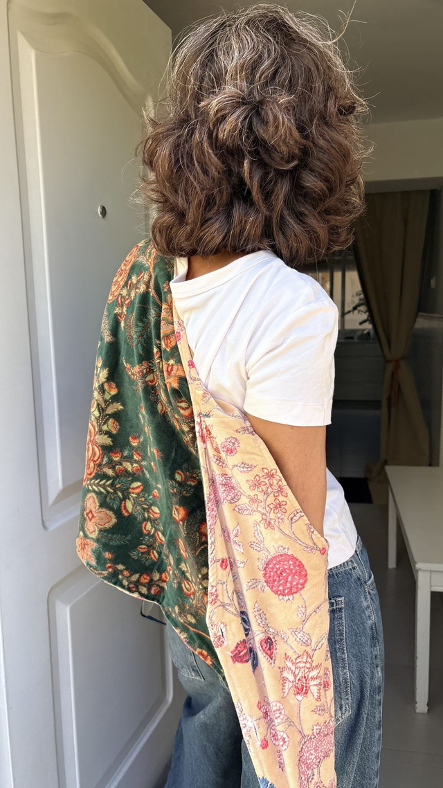 Chaleco Reversible de Terciopelo Estampado Floral